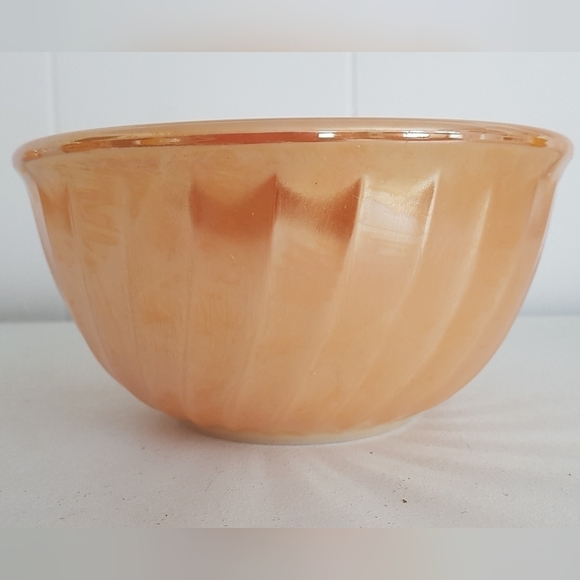 Peach Lustre Fire King Bowl - Picture 5 of 5